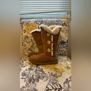 Uggs Bailey Button Triplet